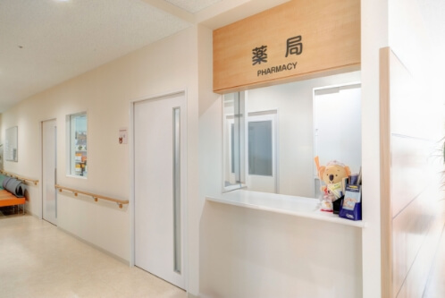 薬局