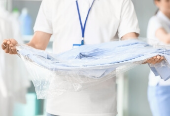 制服クリーニングイメージ